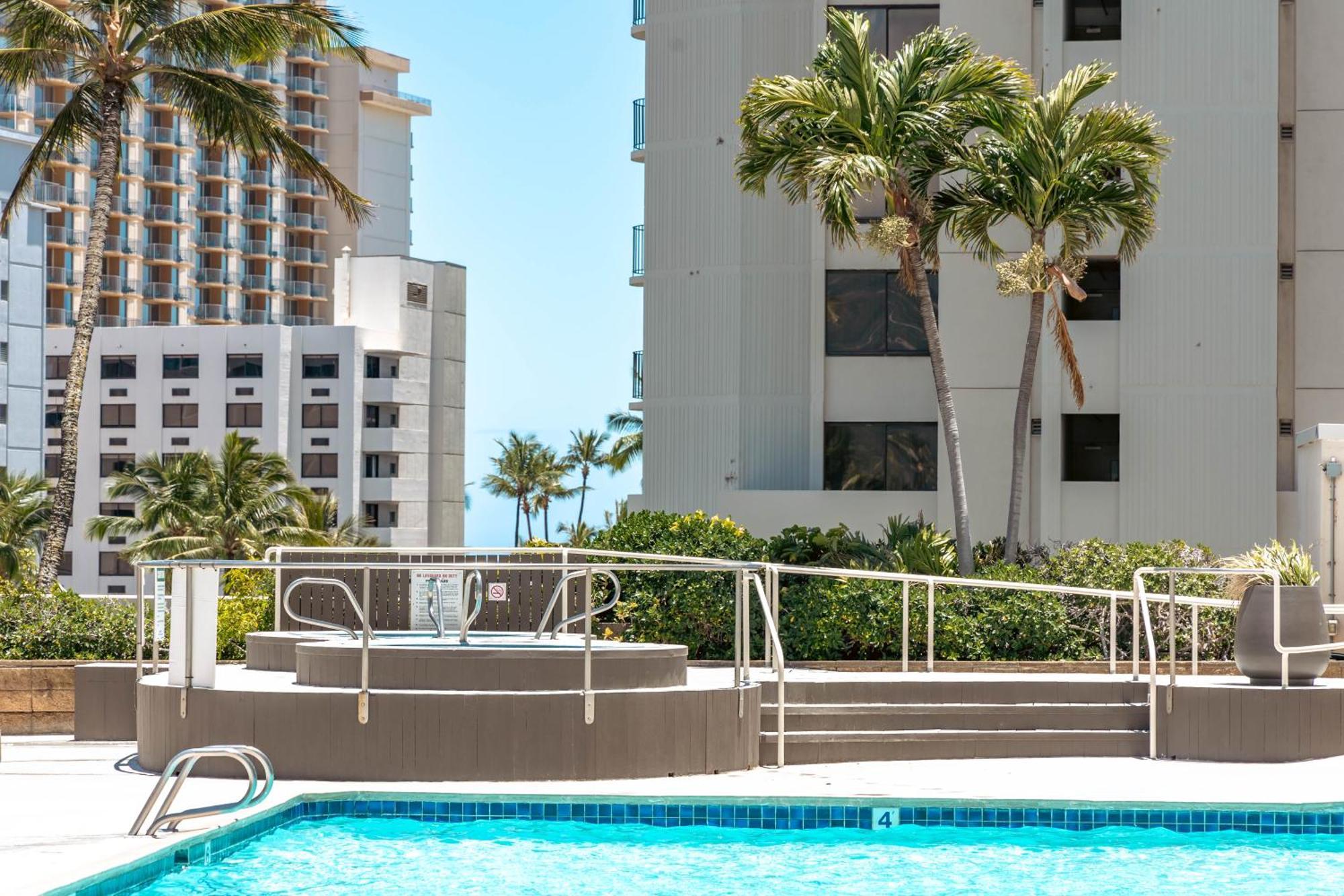 Waikiki Banyan 1Br With Great Ocean Views, Steps To Beach & Parking! Honolulu Eksteriør bilde