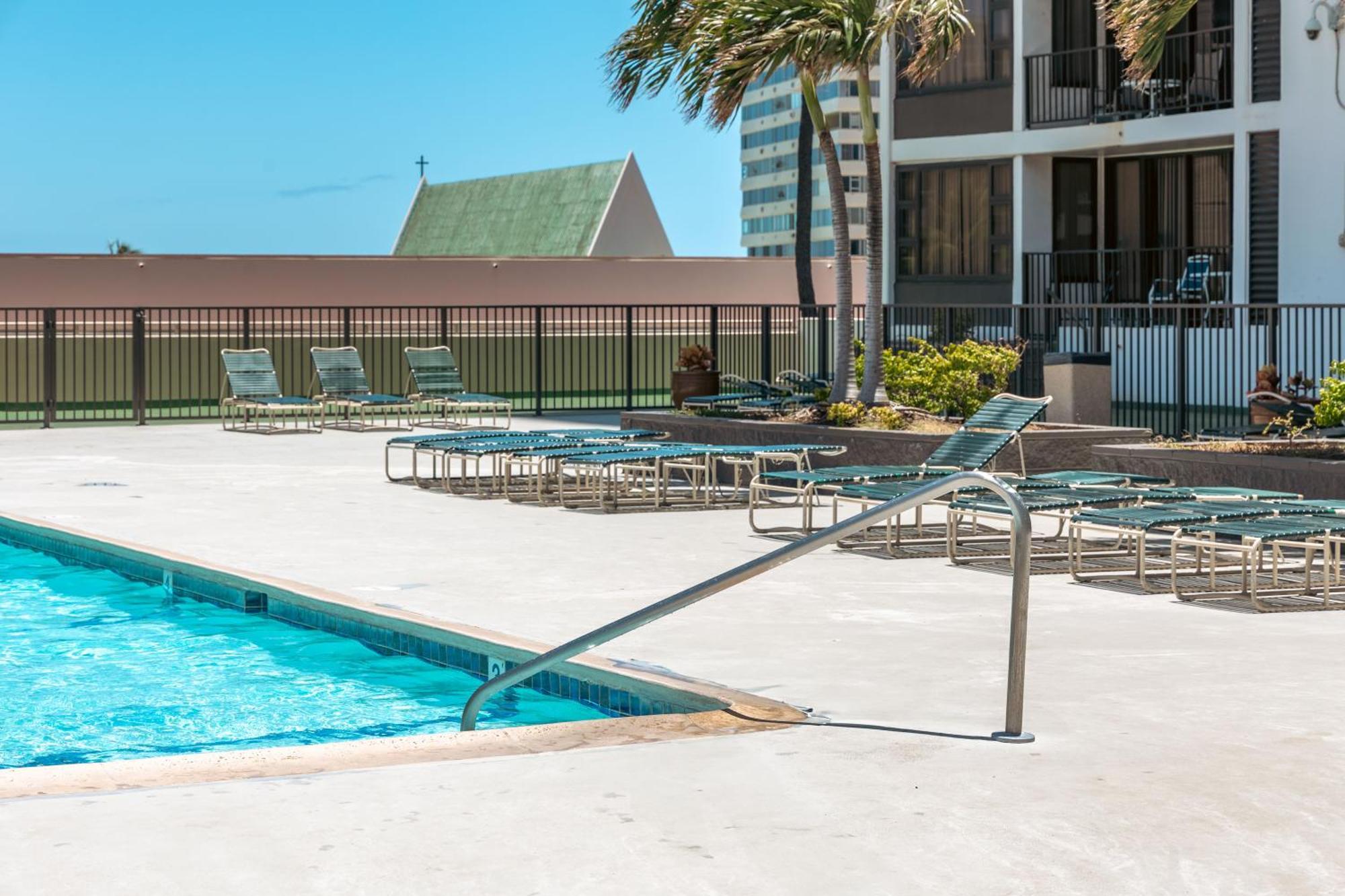 Waikiki Banyan 1Br With Great Ocean Views, Steps To Beach & Parking! Honolulu Eksteriør bilde