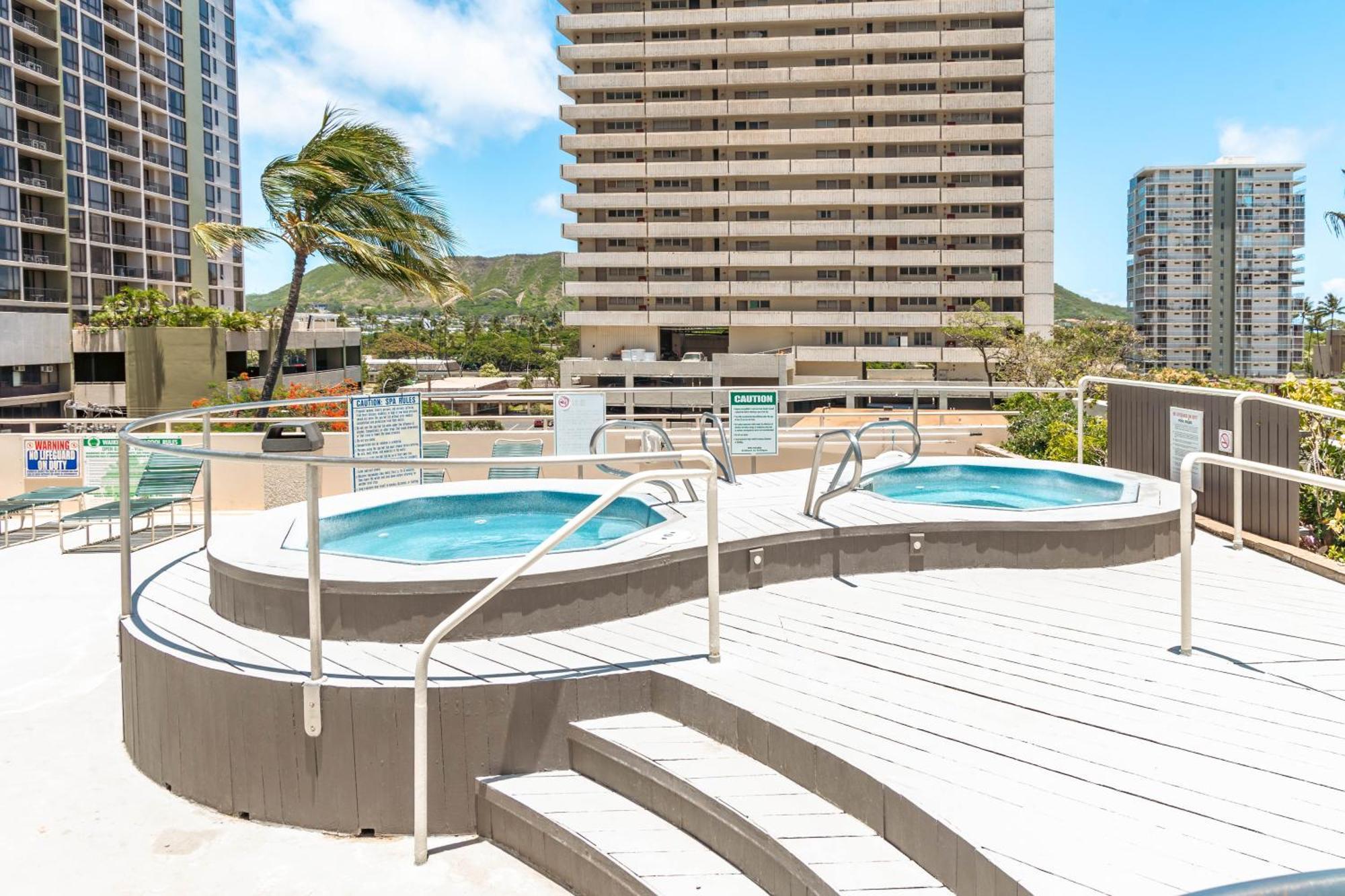 Waikiki Banyan 1Br With Great Ocean Views, Steps To Beach & Parking! Honolulu Eksteriør bilde