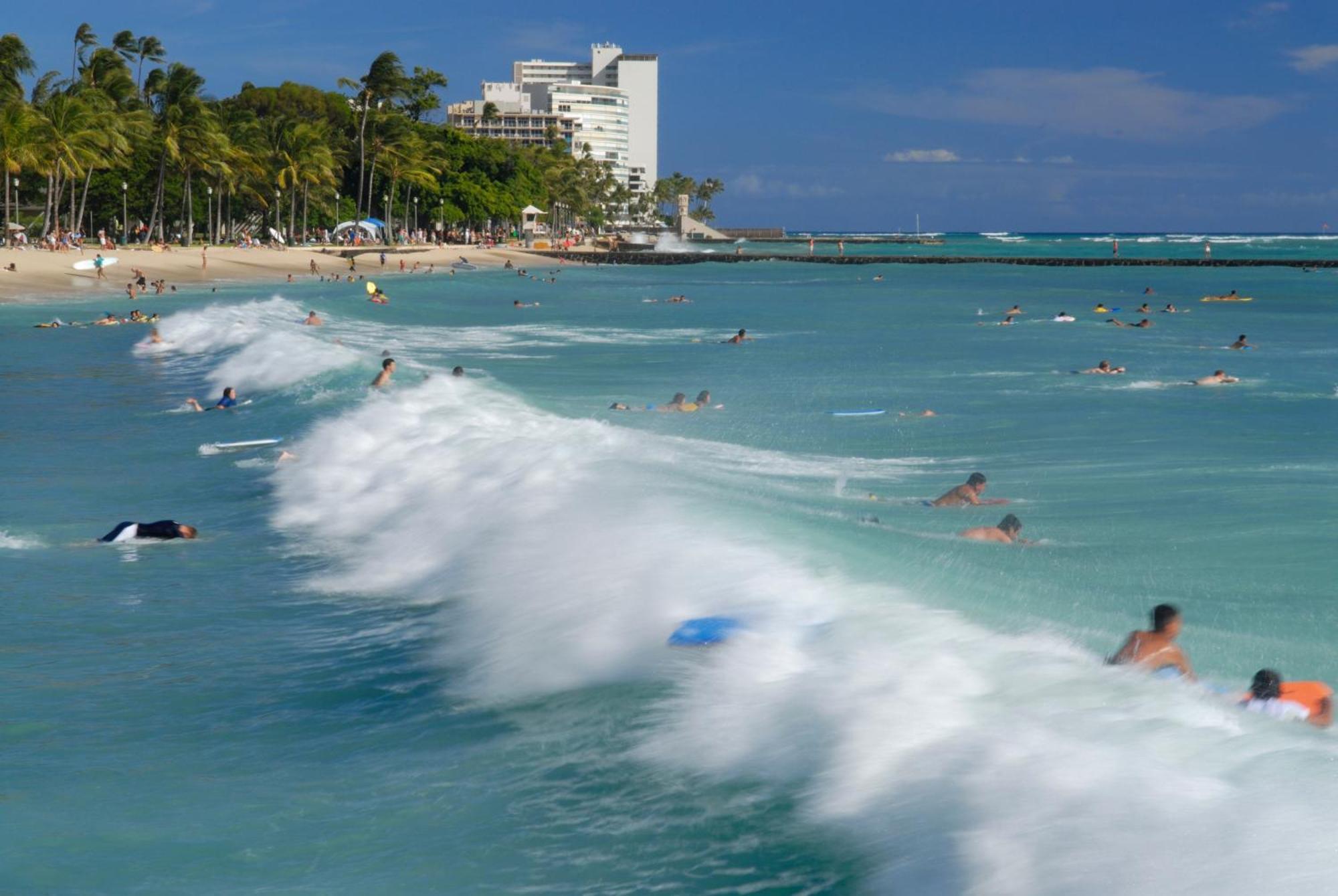 Waikiki Banyan 1Br With Great Ocean Views, Steps To Beach & Parking! Honolulu Eksteriør bilde