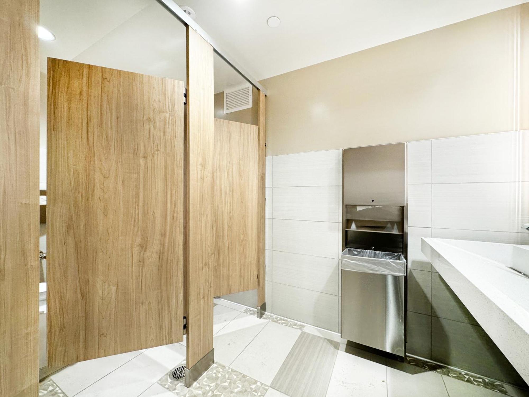 Waikiki Banyan 1Br With Great Ocean Views, Steps To Beach & Parking! Honolulu Eksteriør bilde